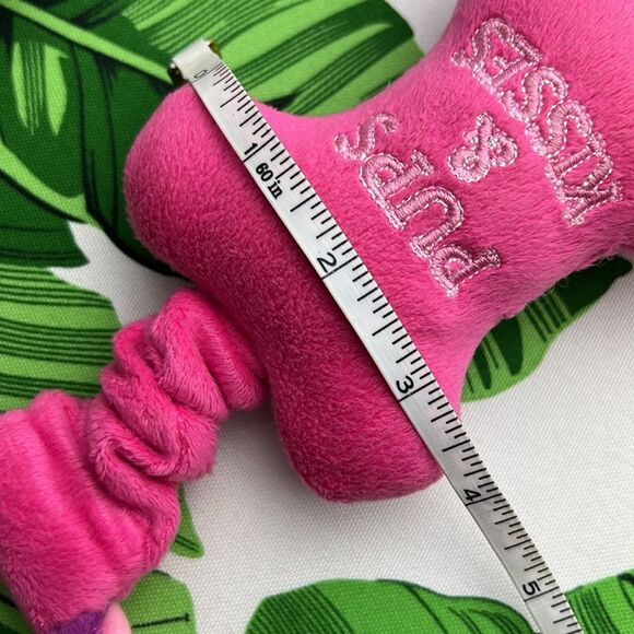Pups & Kisses Pink Bone Valentine’s Day Dog Squeaky Rope Pull Toy NEW - Picture 10 of 11